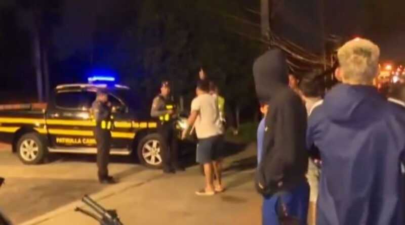 Zona oscura de Acceso Sur donde ocurrió el fatal accidente, con falta de señalización visible.