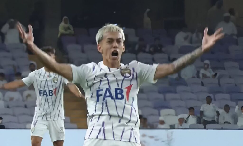 Matías Segovia celebrando su primer gol con Al Ain en la Copa de la Liga de Emiratos Árabes Unidos