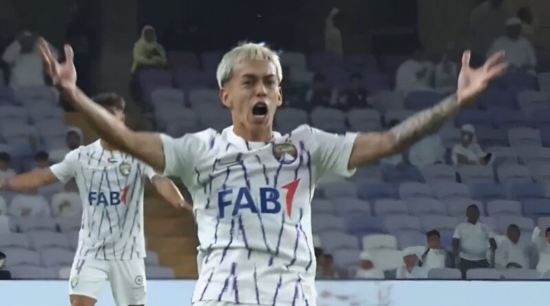 Matías Segovia celebrando su primer gol con Al Ain en la Copa de la Liga de Emiratos Árabes Unidos