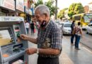 Pagos de agosto: ¿cuándo cobran funcionarios, jubilados y adultos mayores?